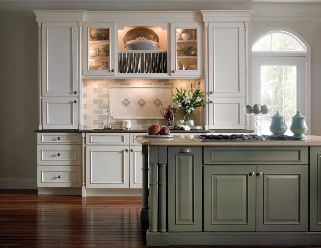 Custom Yorktowne Cabinets | BKT Design Studios
